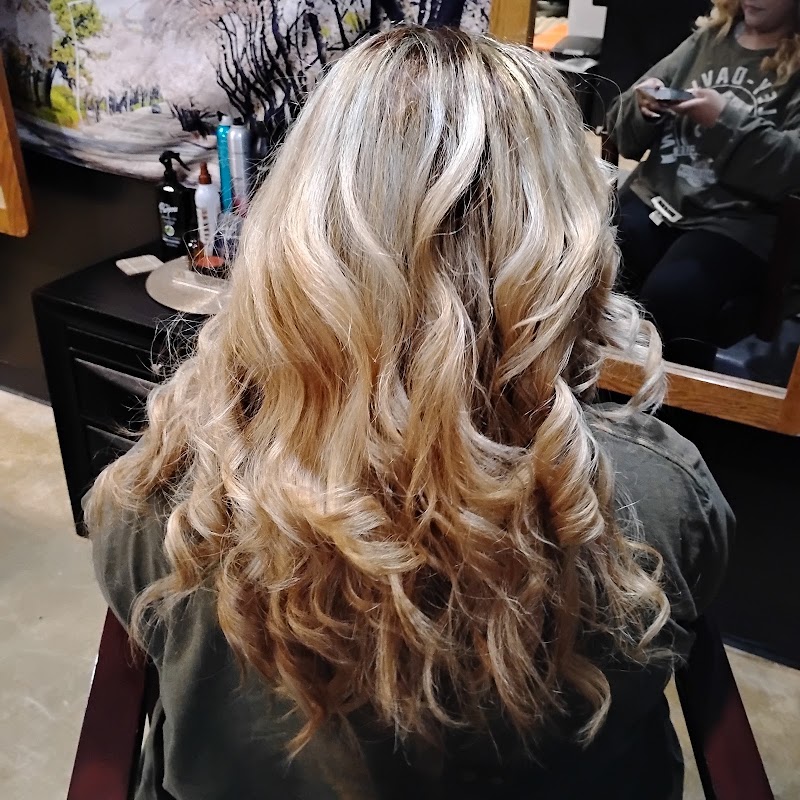 LIFTED Studio LLC Hair & Art Studio, beauty salon in Alamosa, CO, photo 4 of 10