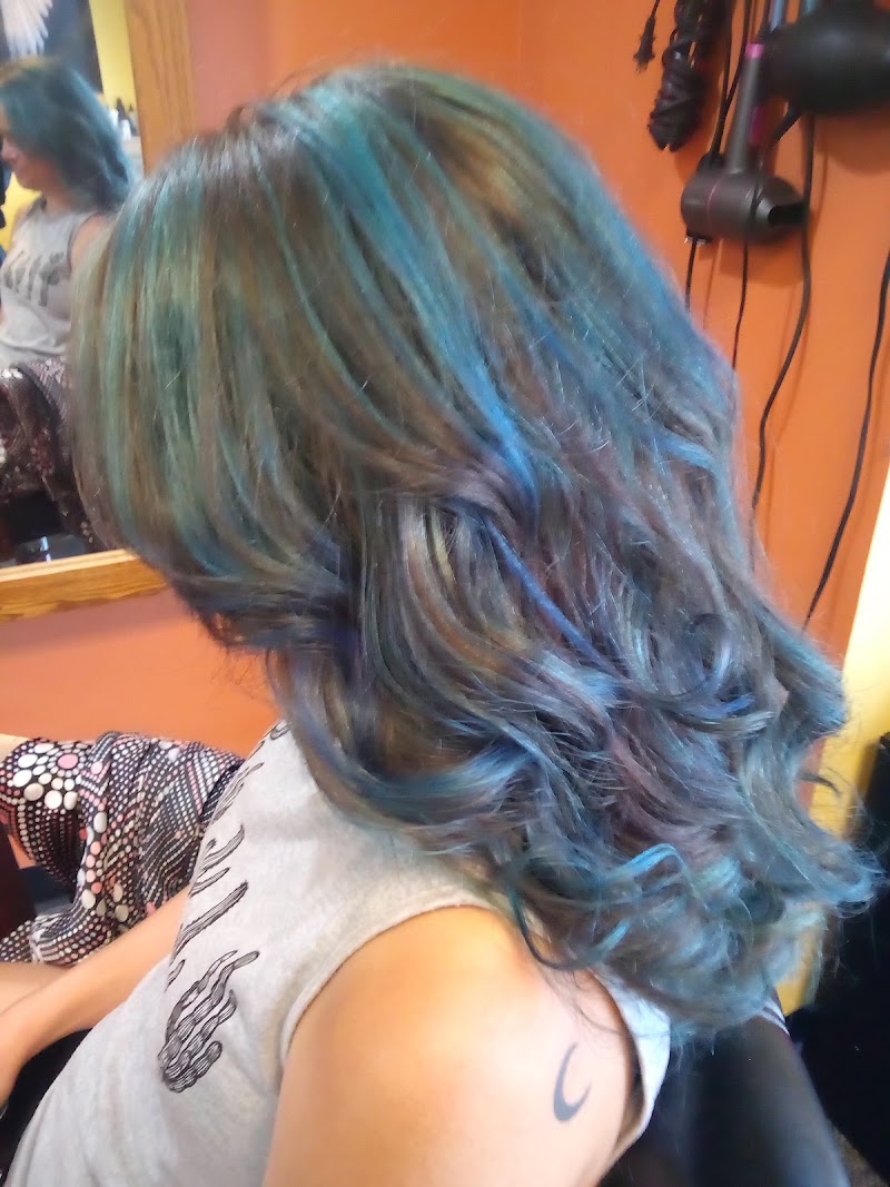 LIFTED Studio LLC Hair & Art Studio, beauty salon in Alamosa, CO, photo 5 of 10